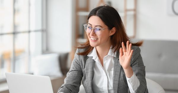 How to Give an Interview on Zoom: Tips and Advice
